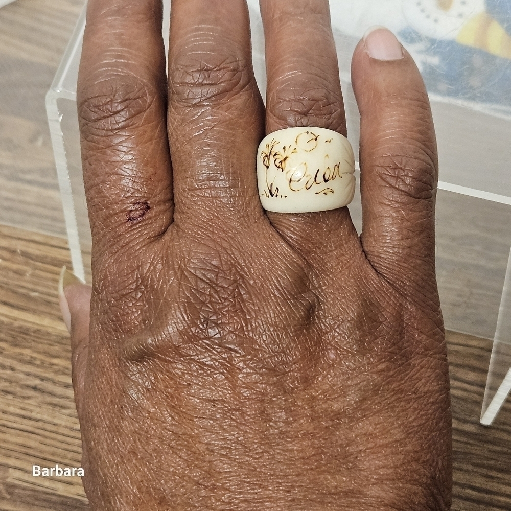 Vintage Cuba Handcarved Horn Ring, Size 7.5